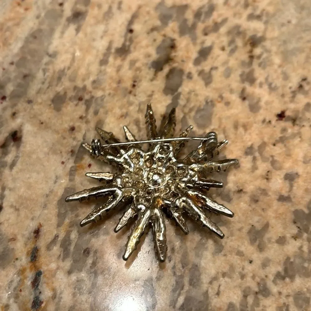 Gorgeous woman's pendant